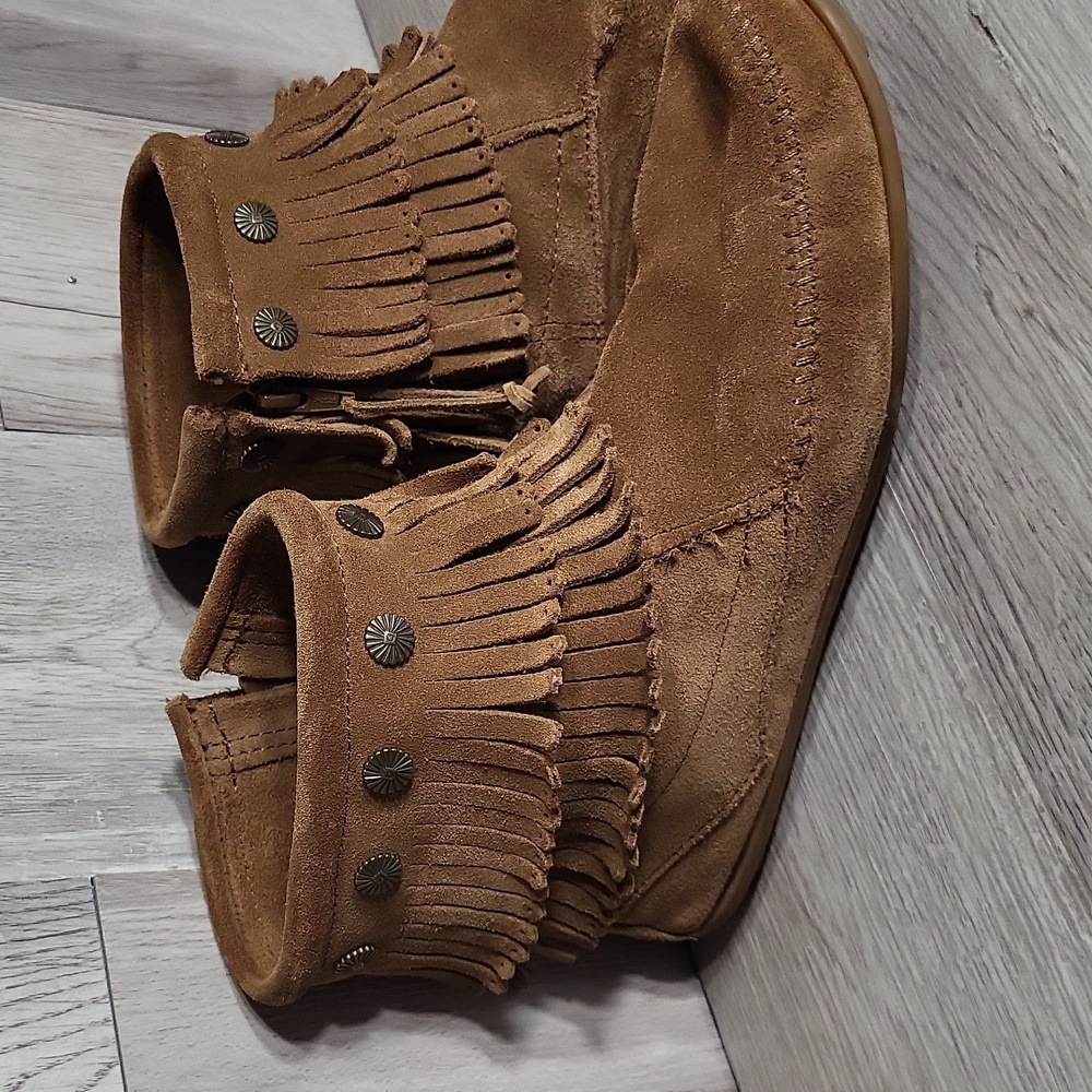 Minnetonka Womens 11 Double Fringe Suede Zip Boots Moccasin Style Southwestern - Picture 2 of 9